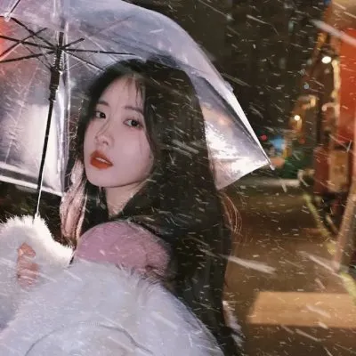 宫崎骏治愈童话《魔女宅急便》国日双语：骑着扫帚的13岁小魔女，每个女孩成长的必经之路